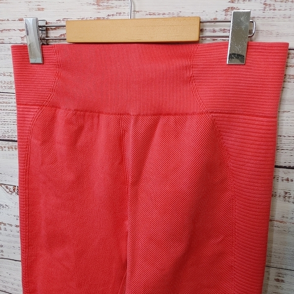 AERIE Ribbed Chill Play Move Leggings - Picture 3 of 9